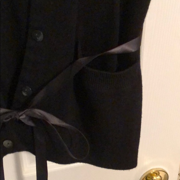 White/Black Quarter sleeve collar top - Picture 6 of 6